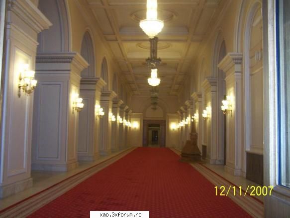 "Casa Poporului" sau "Palatul Parlamentului" - Palatul Parlamentului - Poze diverse din Romania