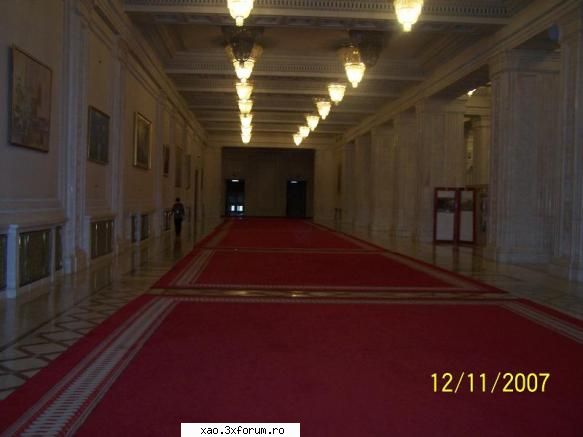 "Casa Poporului" sau "Palatul Parlamentului" - Palatul Parlamentului - Poze diverse din Romania